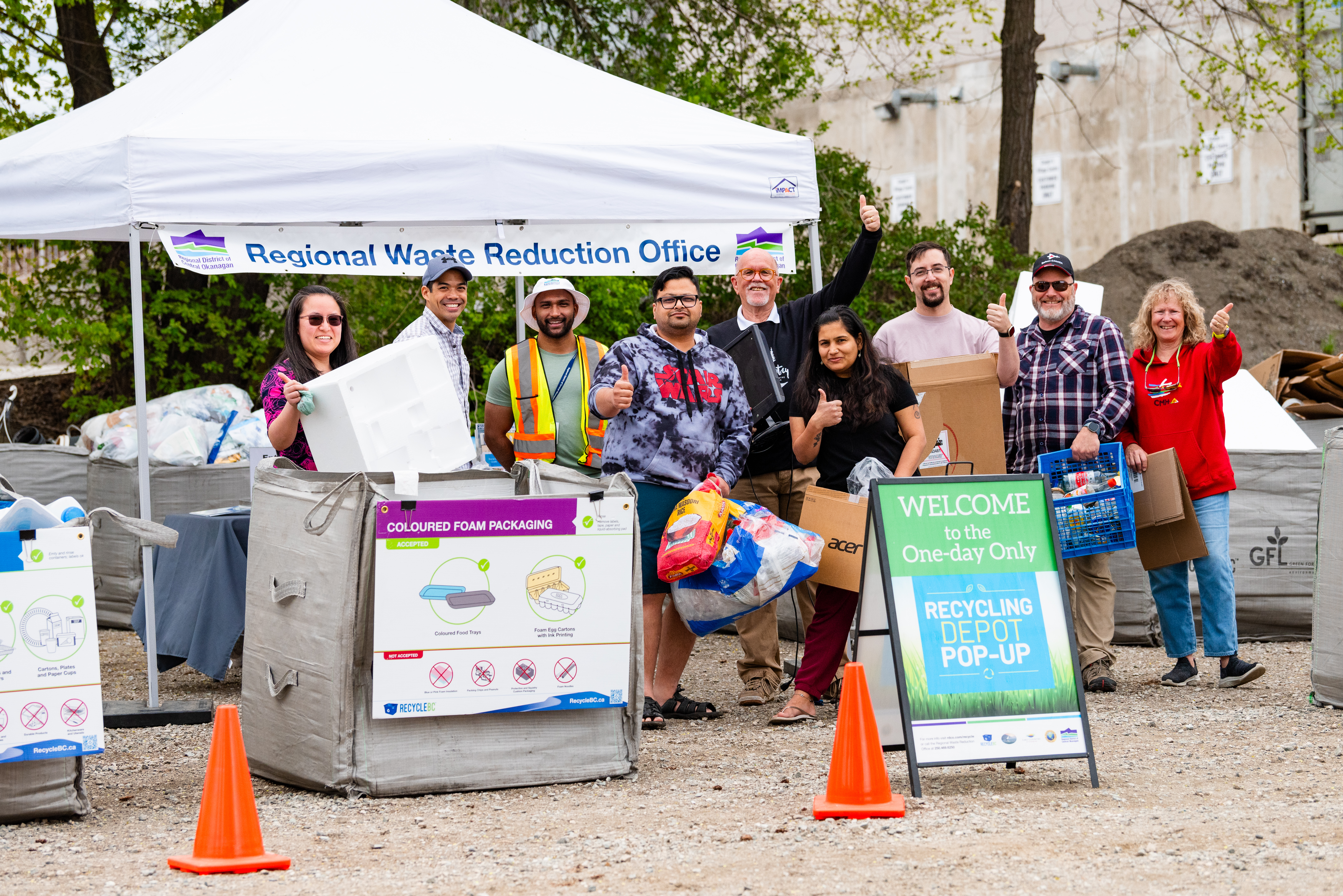 A group of residents at a Recycle Depot Pop Up in Lake Country